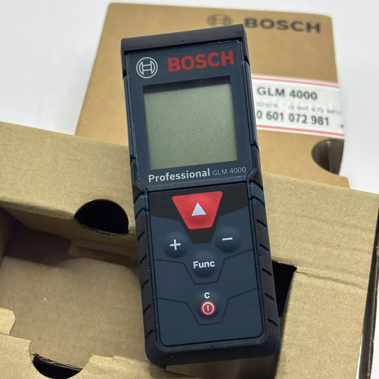 BOSCH GLM 4000 Laser Range Fin - Industrial Laser Tape Measure recension och pris
